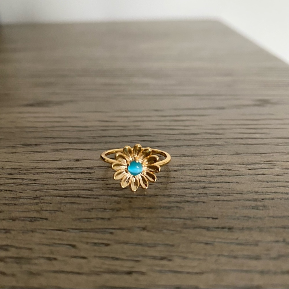 Flower Dainty Gold Plated Ring Size 6.5/7